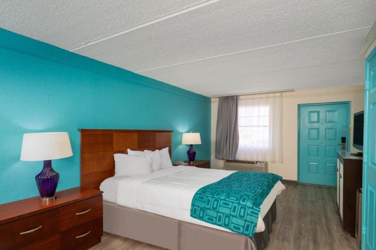 Howard Johnson By Wyndham Atlanta College Park Exterior photo