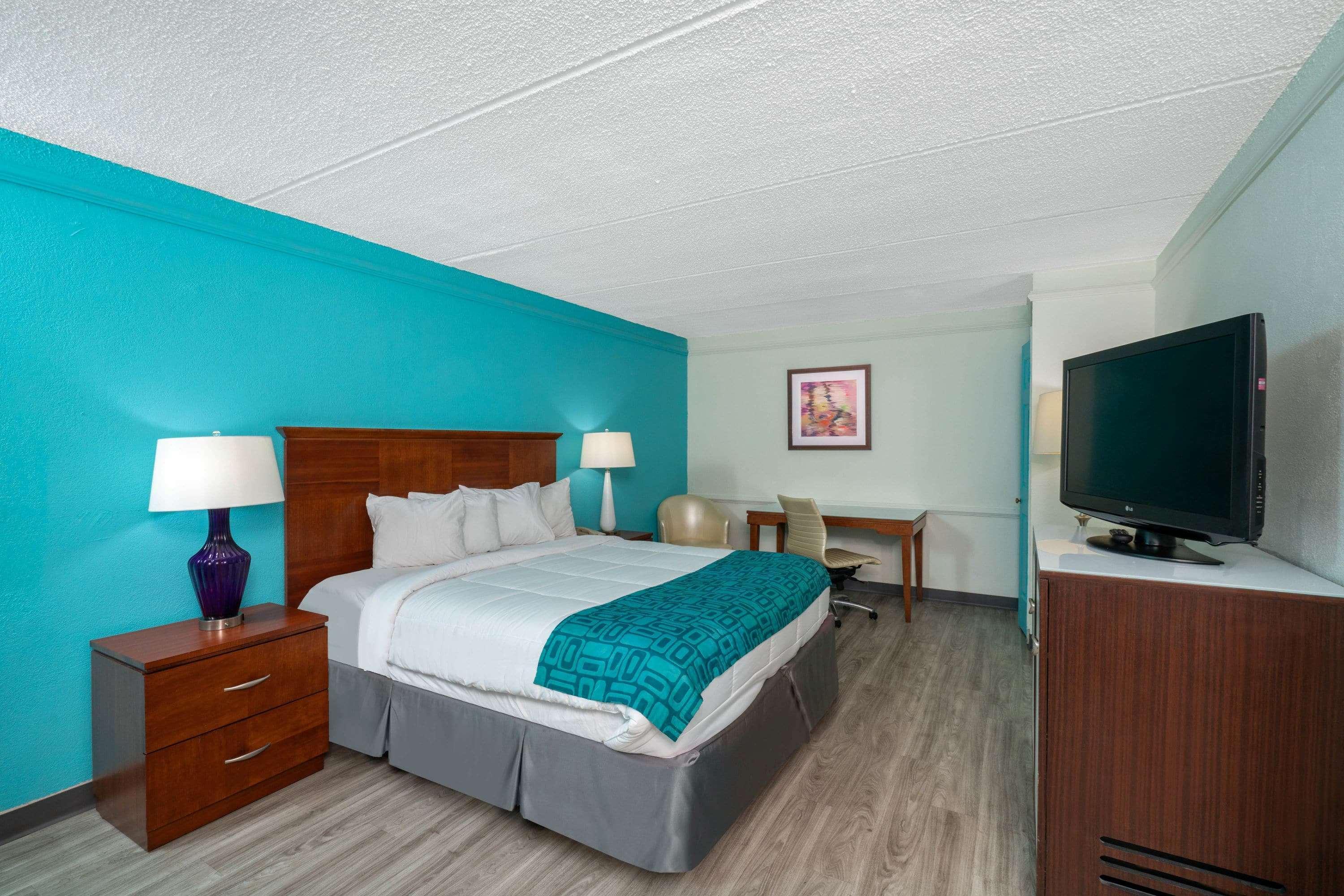 Howard Johnson By Wyndham Atlanta College Park Exterior photo