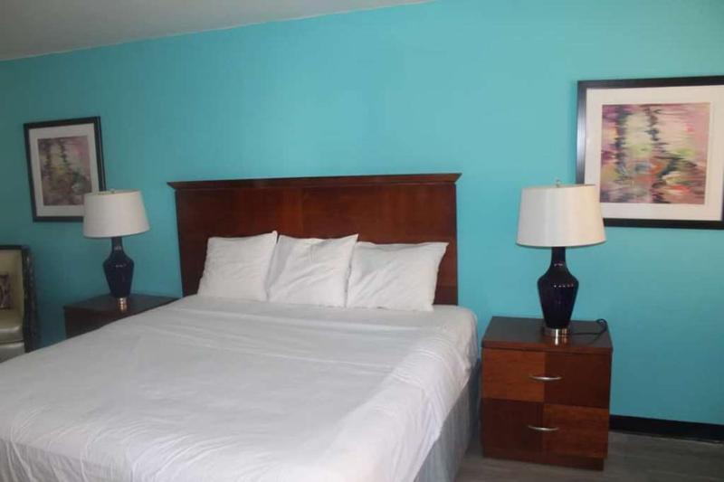 Howard Johnson By Wyndham Atlanta College Park Exterior photo